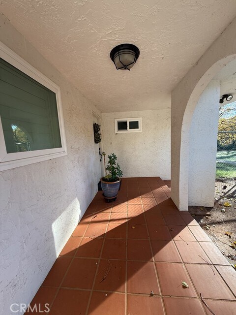 Foto del edificio - 9250 State Hwy