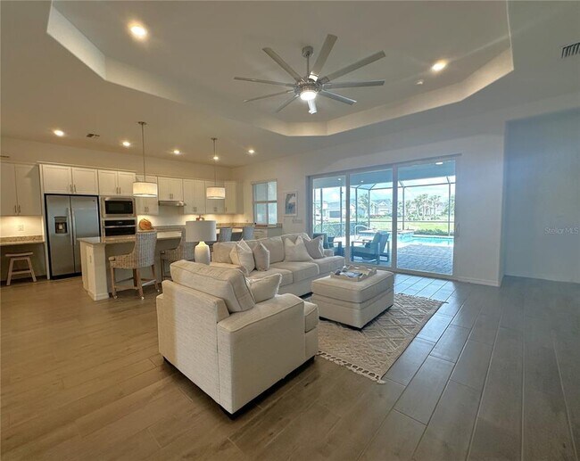 Foto del edificio - 14897 Cherry Blossom Wy