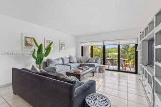 Building Photo - 575 Crandon Blvd