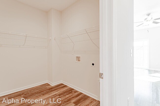 Building Photo - 3 br, 2.5 bath House - 328 Trail Branch Ct