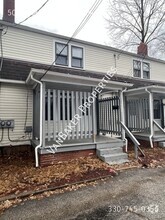Building Photo - 504 Evelyn Ct