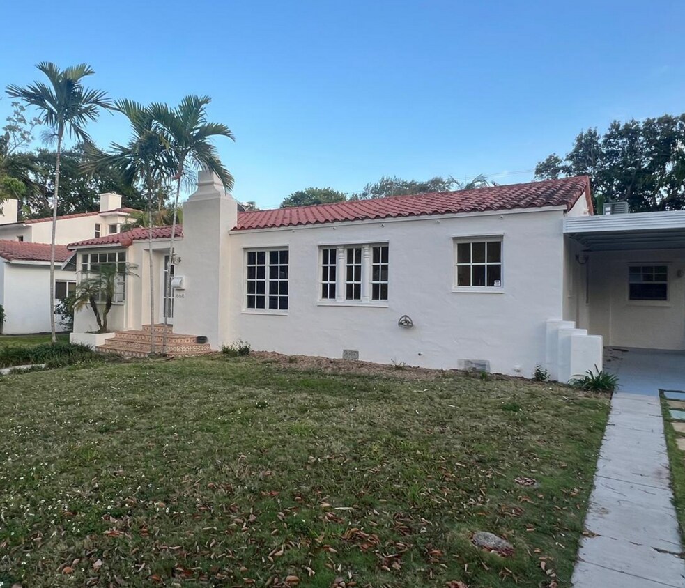 Foto principal - 668 NW 72nd Terrace