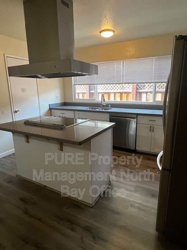 Foto del edificio - 1130 Emily Ave