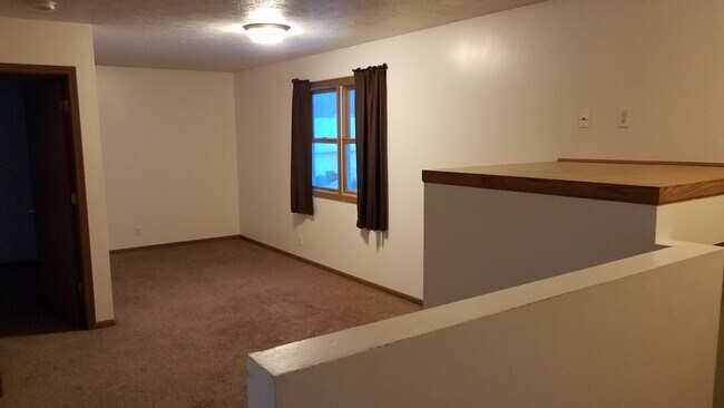 Building Photo - 1014 N 29th St