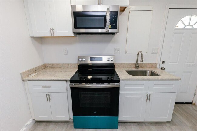 Foto del edificio - 1741 Fairfield St