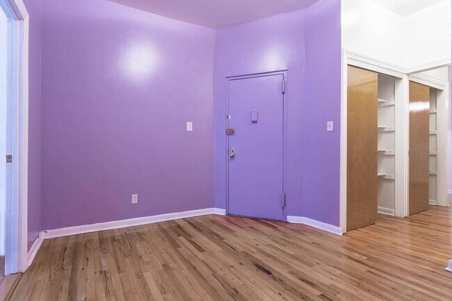 Foto del edificio - 120 E 102nd St