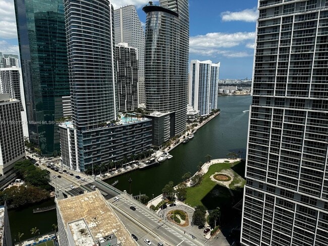 Foto del edificio - 500 Brickell Ave