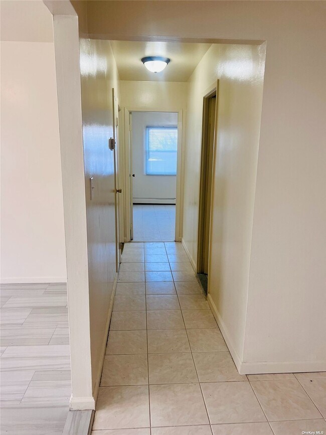 Building Photo - 31-19-19 Dwight Ave