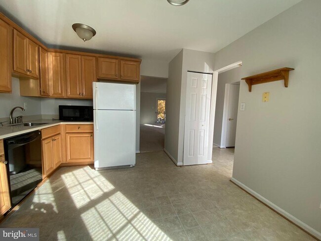 Foto del edificio - 4115 Weeping Willow Ct