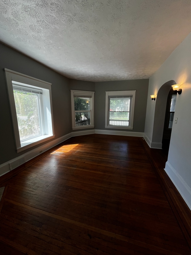 Living Room - 3231 Scranton Rd
