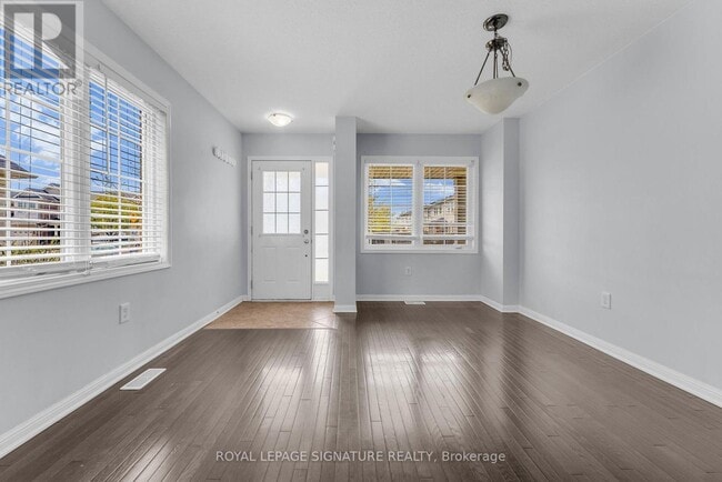 Photo du bâtiment - 74 Michigan Ave