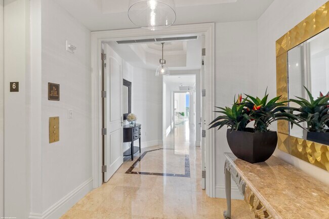 Foto del edificio - 5310 N Ocean Dr
