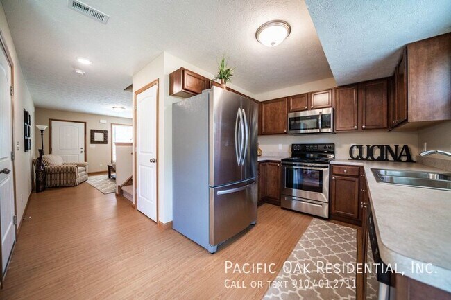 Building Photo - BELOW MARKET RENT!