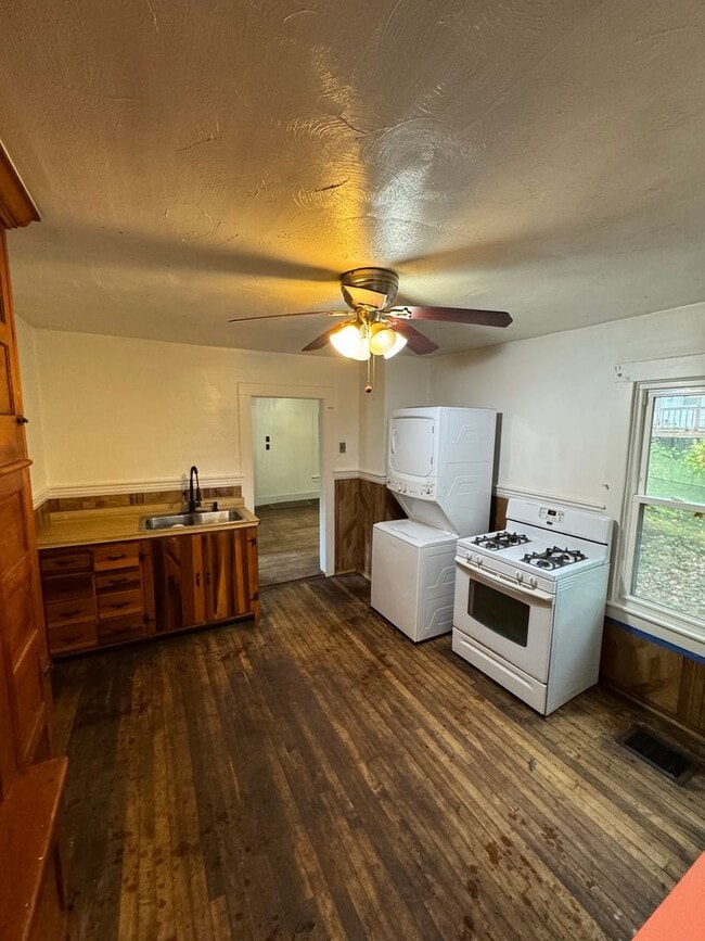 Photo - 7 Union St House