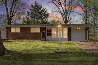 Building Photo - 10539 Monarch Dr