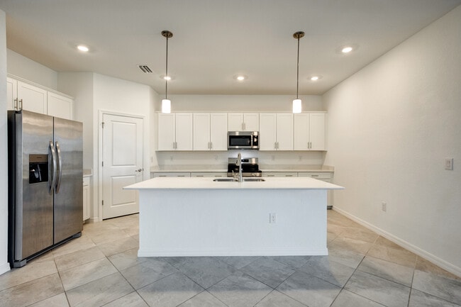 Building Photo - 19065 Cabernet Ct