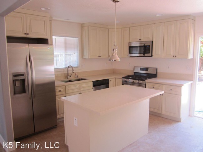 Foto del edificio - 3 br, 2 bath House - 208 Holly Street