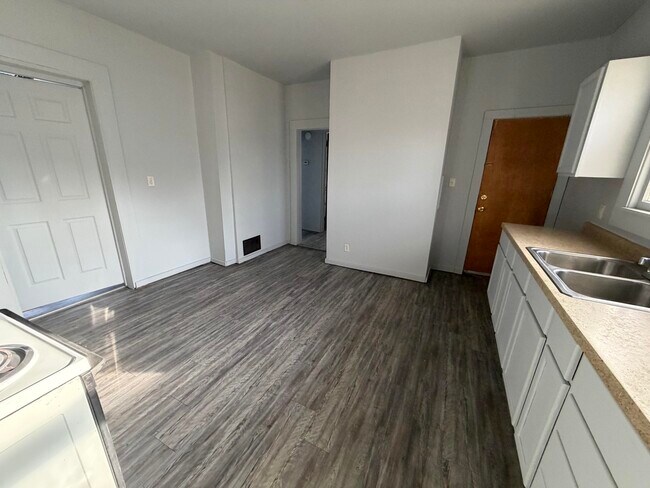 Foto del edificio - 716-B Robinson-