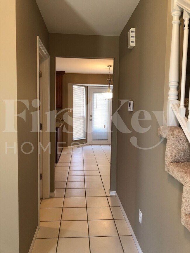 Foto del edificio - 16727 N Fork Ridge Dr