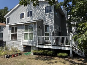 Building Photo - 255 North