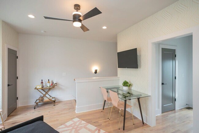 Foto del edificio - 1700 19th Ave S