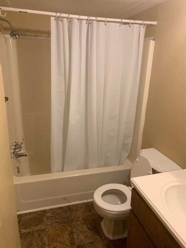 Building Photo - 6117 Clover St