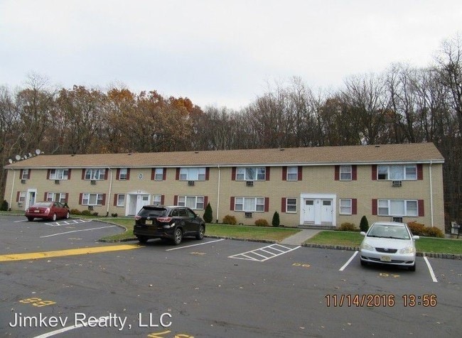Building Photo - 1 br, 1 bath Apartment - 330 Franklin Avenue