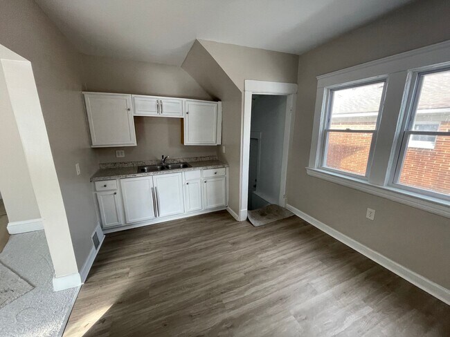 Foto del edificio - Section 8 & EDEN Accepted – Move-In Ready Comfort for Your Next Chapter in Cleveland!