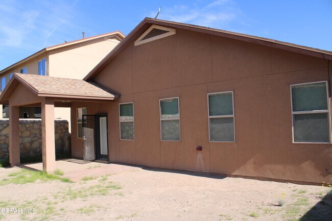 Foto del edificio - 13226 Emerald River St