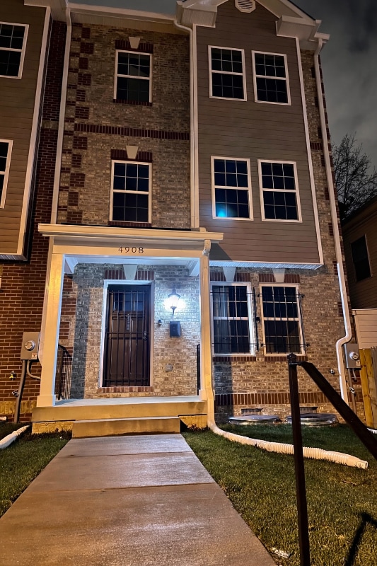 Building Photo - 4908 D St SE