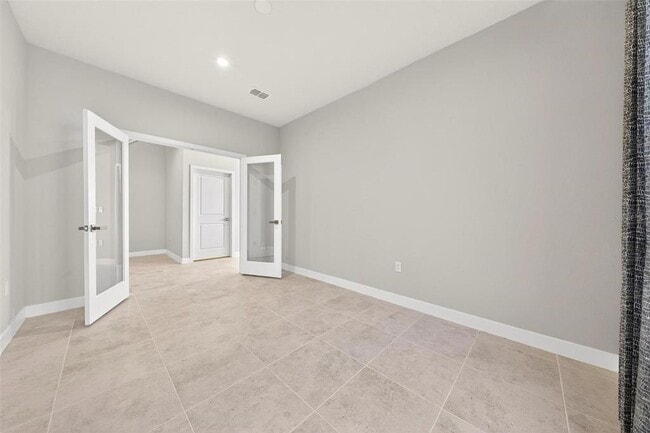 Building Photo - 6408 Domizio Dr