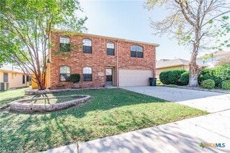 Building Photo - 2104 Corona Dr