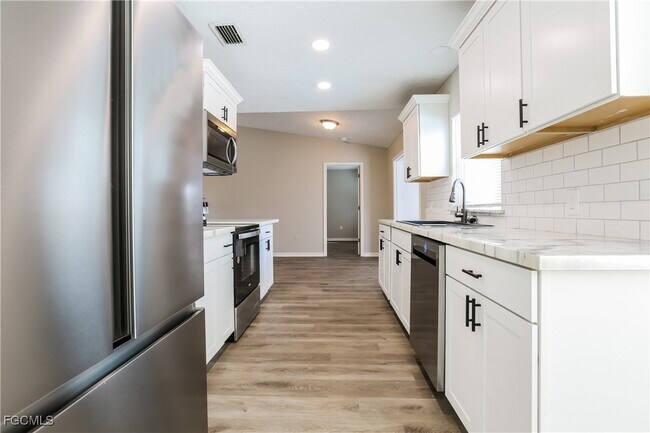 Building Photo - 4007 Allure Ln