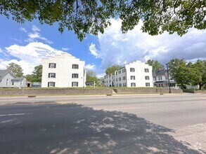 Building Photo - 610 S Washington St