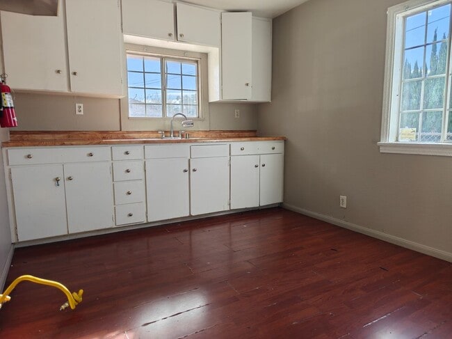 Foto del edificio - 1478 S Mountain View Ave