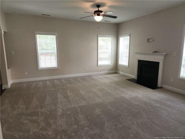 Foto del edificio - 804 Misty Meadow Ln