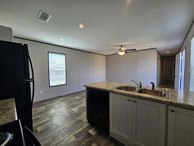 Building Photo - 1054 Myakka Dr