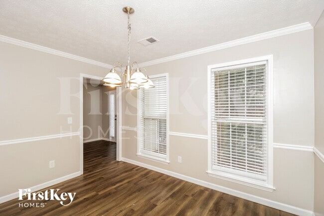 Foto del edificio - 6308 Cheatham Lake Dr NW