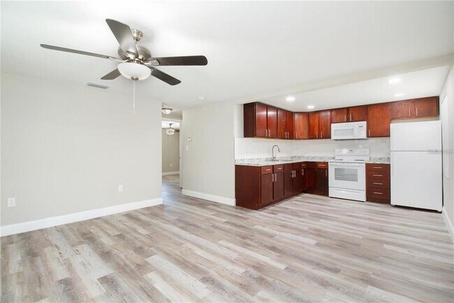 Foto del edificio - 2824 Meadow View Ave