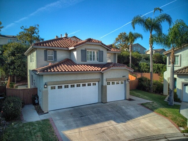 Building Photo - 3889 Angeline St