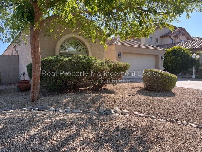 Building Photo - 16115 W Durango St