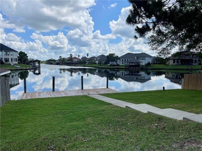 Foto del edificio - 424 Eden Isles Blvd