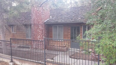 Building Photo - 345 W Aeroplane Blvd