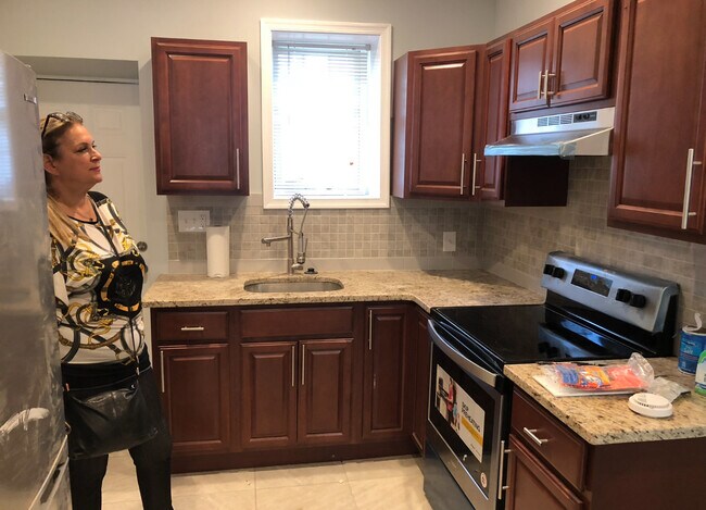 Foto del edificio - 5016 Reno St