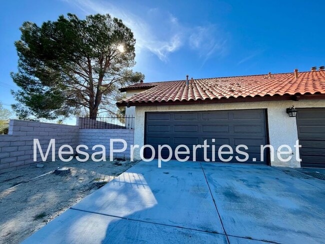 Building Photo - 16800 Green Tree Blvd