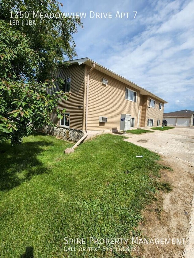 Primary Photo - 1350 Meadowview Dr