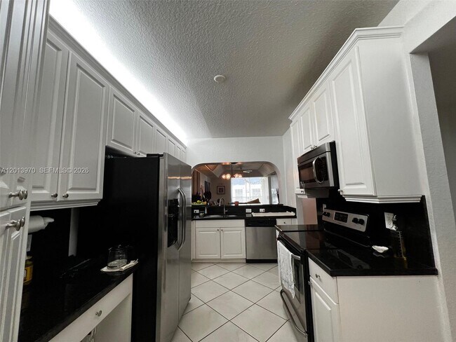 Foto del edificio - 10710 NW 66th St