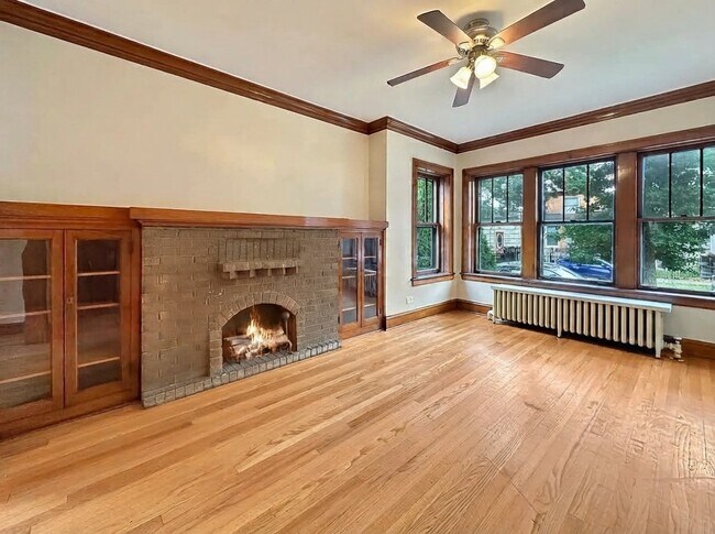 Foto del edificio - 1319 N Ridgeway Ave
