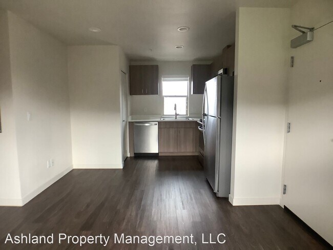Building Photo - 1 br, 1 bath House - 33 S Mountain Ave