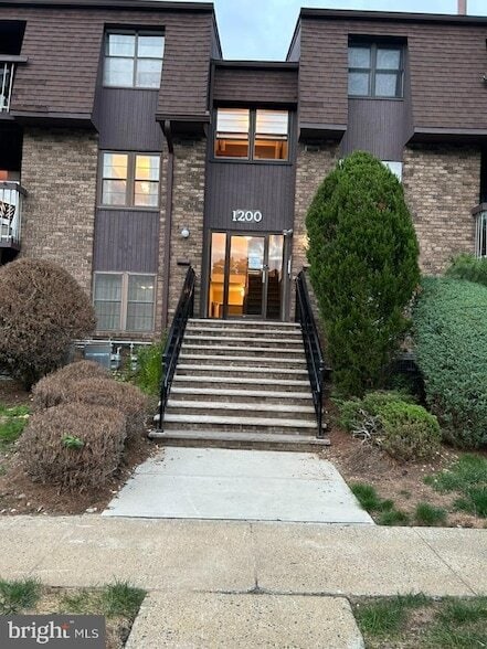 Primary Photo - 1231 Country Mill Dr